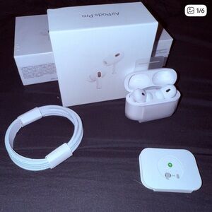 Apple AirPods Pro with Charging Case - White